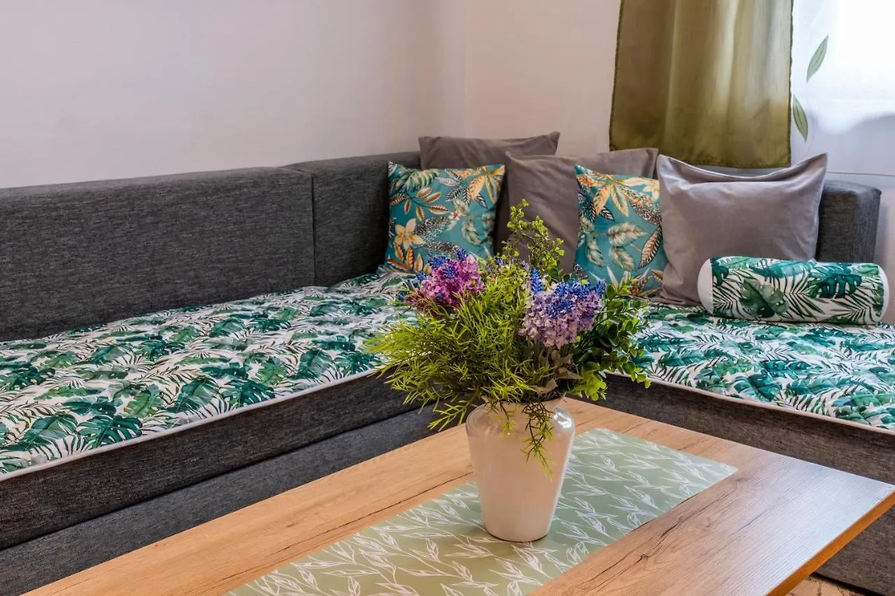 House Silvija Pula Apartment 0*,